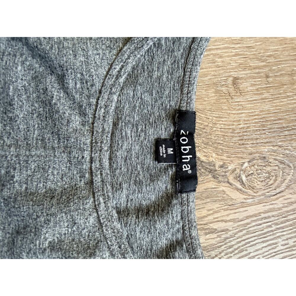 Zobha Aura Twist Active Crop Tank Top for Yoga & Gym, Size M Gray - Picture 3 of 5